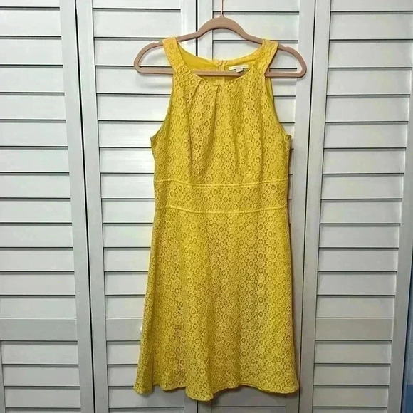 New York & Company Lace Pleated Halter Fit & Flare Dress Size 8 Yellow - Picture 1 of 9